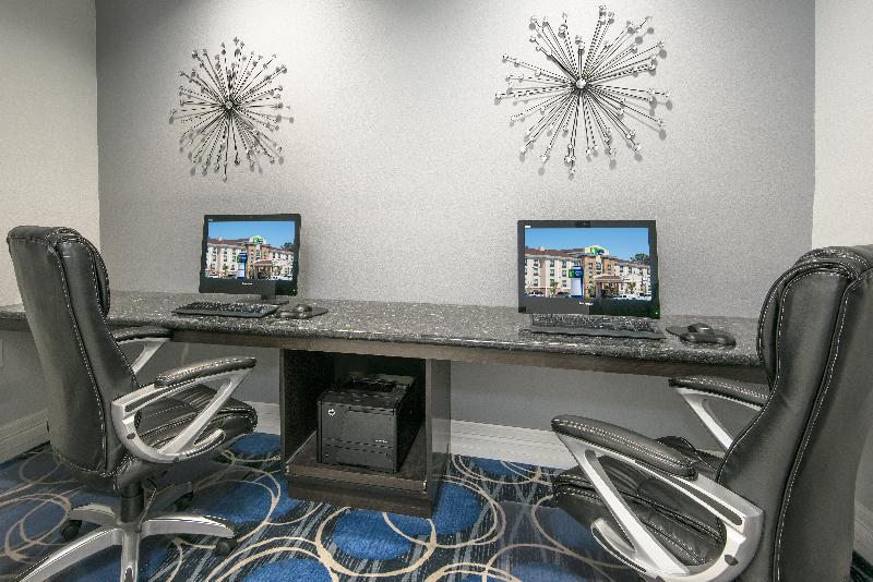 Fotos del hotel Holiday Inn Express And Suites Houston North - Iah Area, An Ihg:  49