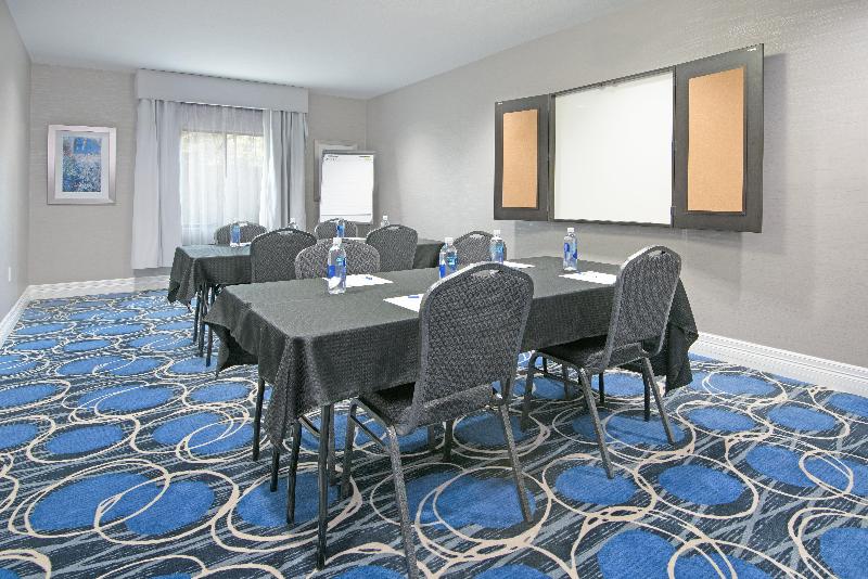 Fotos del hotel Holiday Inn Express And Suites Houston North - Iah Area, An Ihg:  34