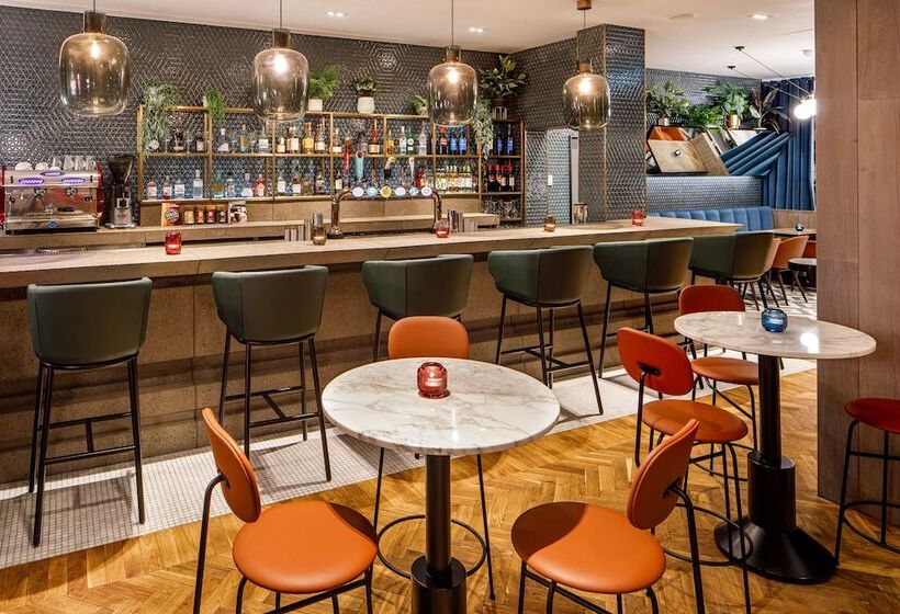 Fotos del hotel Ibis Styles Edinburgh St Andrew Square:  21