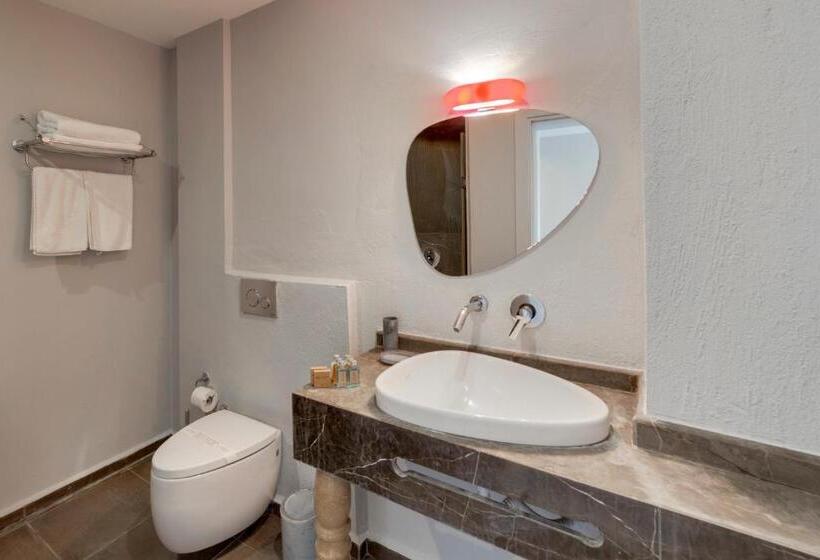 فندق La Brezza Suite &