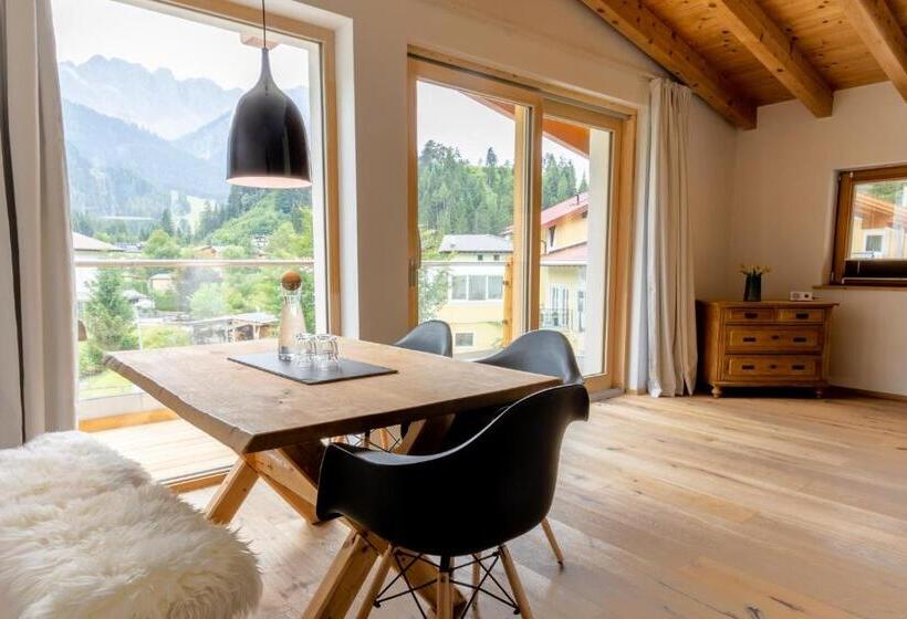هتل Monte Vita Tirol Apartments