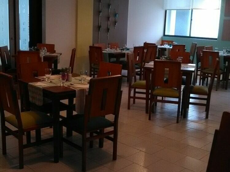 هتل Monteria Real