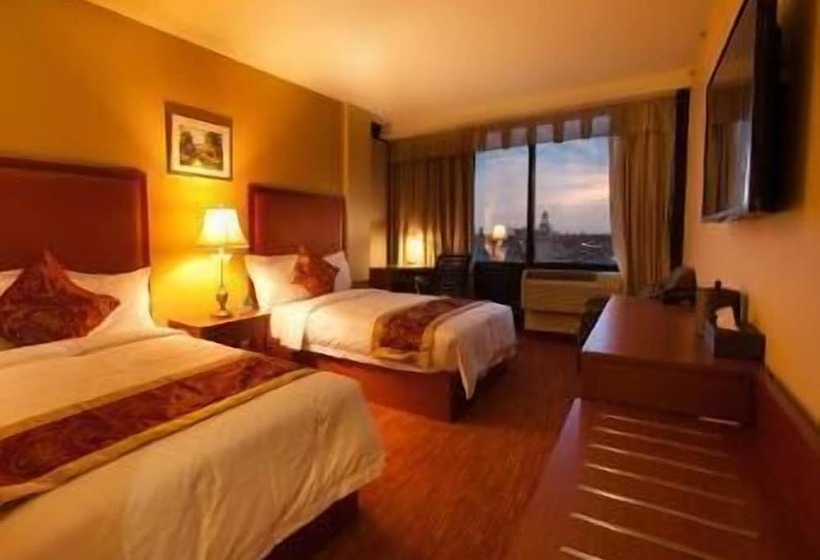 فندق Ramada By Wyndham Flushing Queens