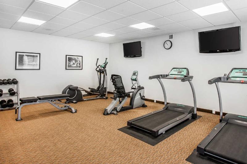 فندق Sleep Inn & Suites Devils Lake