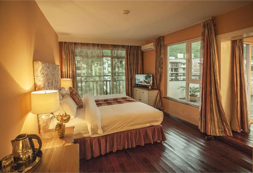 هتل Yangshuo Michael's Inn And Suites