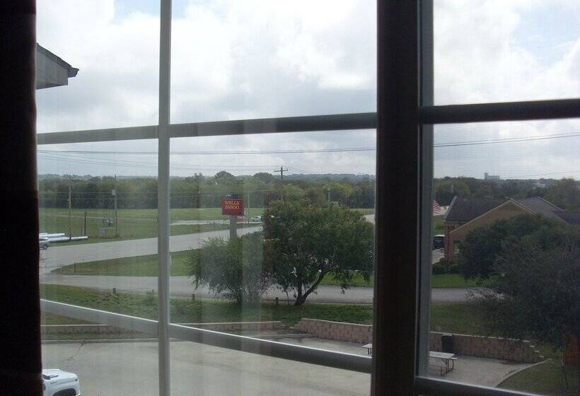 Microtel Inn & Suites By Wyndham Kenedy/karnes City