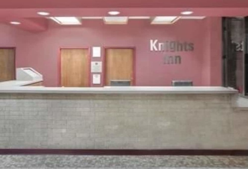 모텔 Knights Inn Crockett