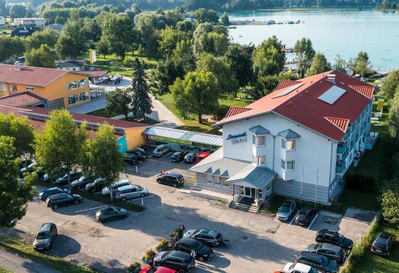 Strandhotel Faak