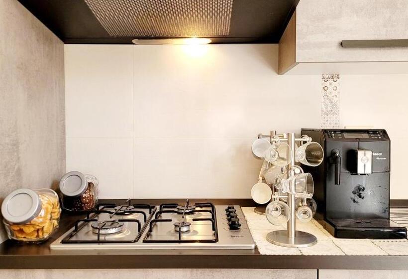 تختخواب و صبحانه Zanzi  S Charming Rooms
