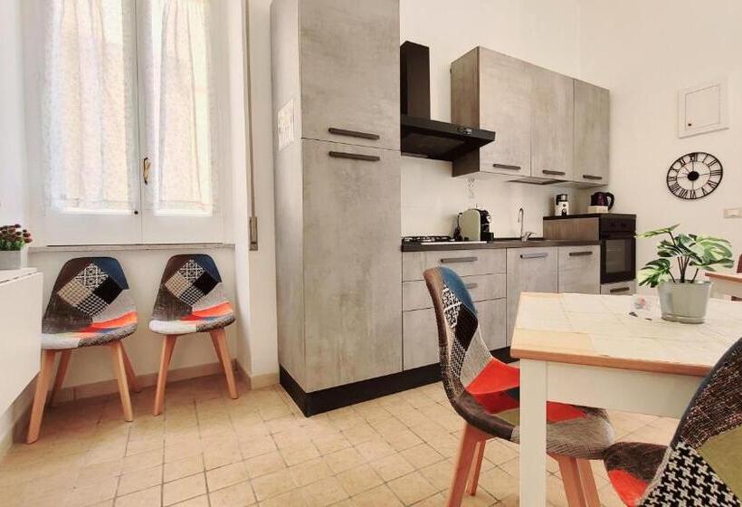 تختخواب و صبحانه Zanzi  S Charming Rooms