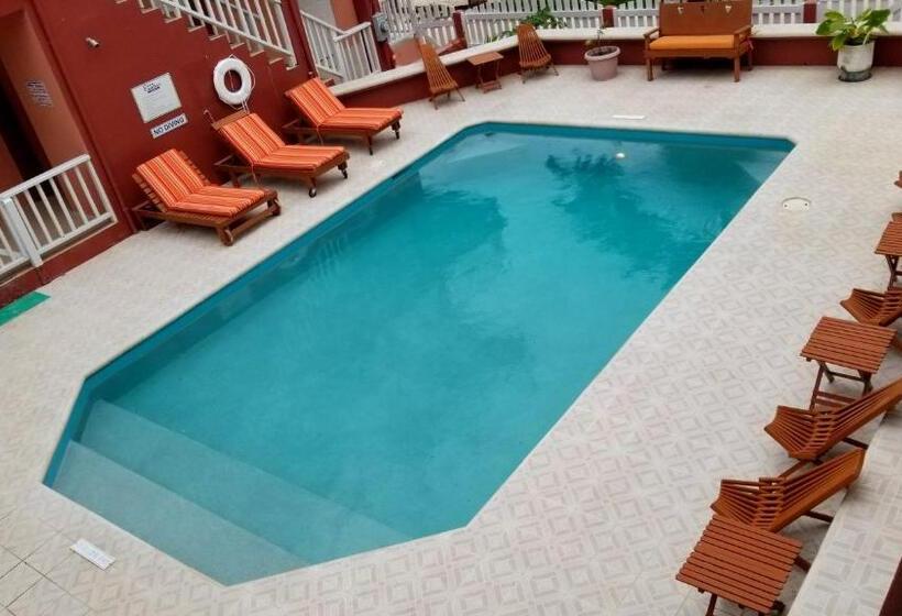 בית מלון כפרי Caye Caulker Condos