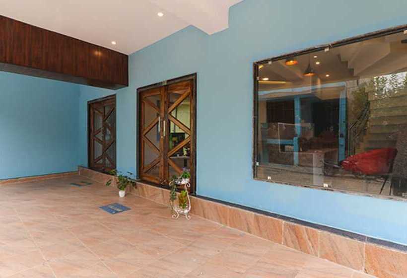 Fabhotel Blueark