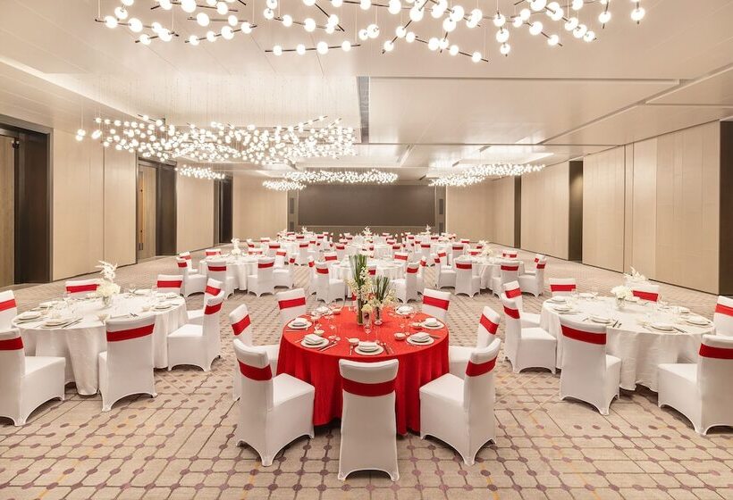 هتل Holiday Inn & Suites Qingdao Jinshui, An Ihg