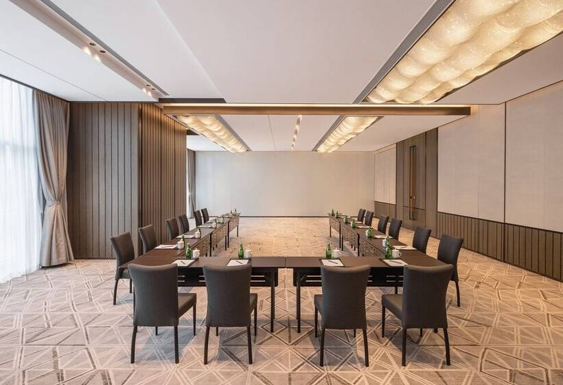 هتل Holiday Inn & Suites Qingdao Jinshui, An Ihg