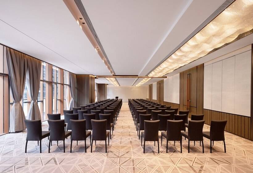 هتل Holiday Inn & Suites Qingdao Jinshui, An Ihg