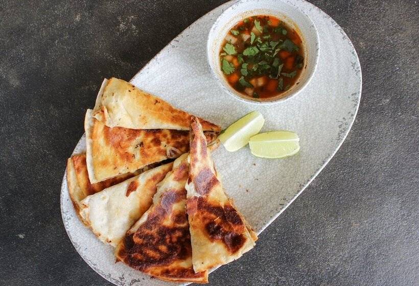 Отель Residence Inn By Marriott Tampa Wesley Chapel