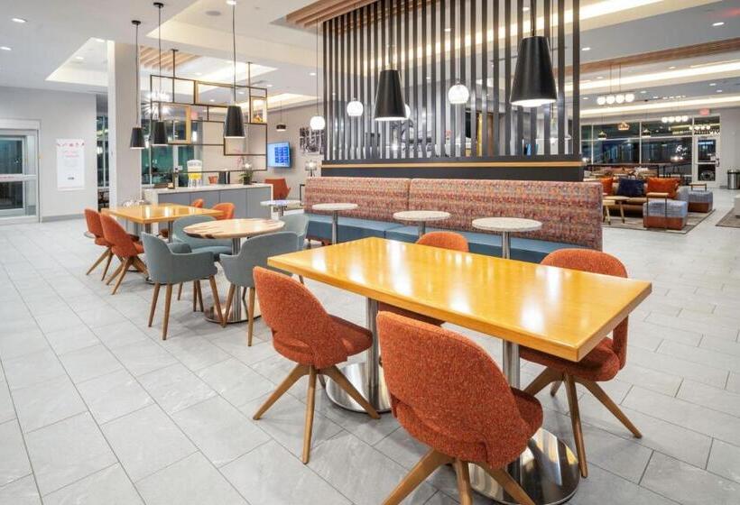 هتل Towneplace Suites By Marriott Louisville Downtown