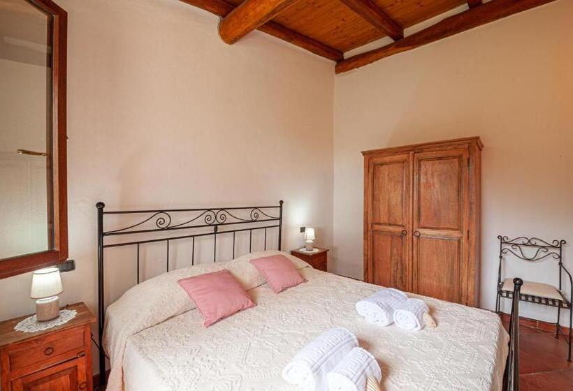 [villa Con Piscina] Nelle Colline Della Gallura