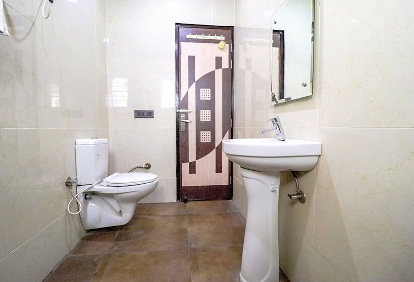Fabhotel Prime Mubarak Plaza