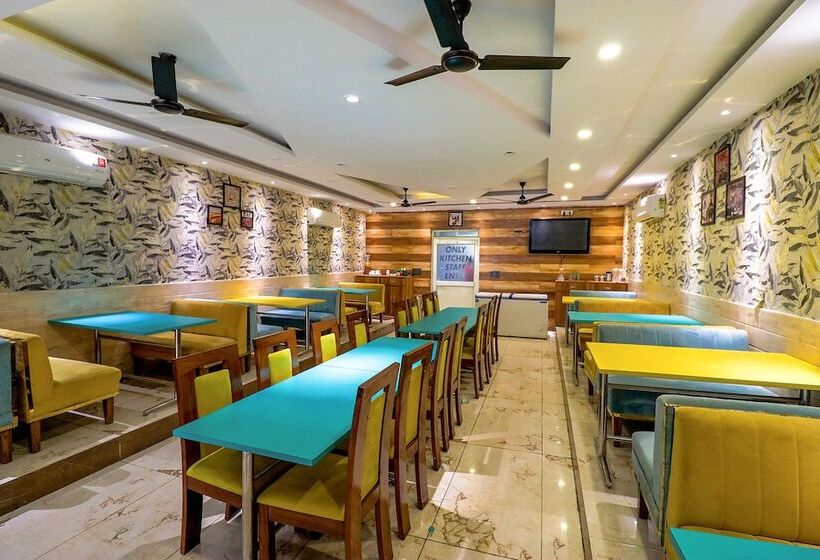 Fabhotel Prime Mubarak Plaza