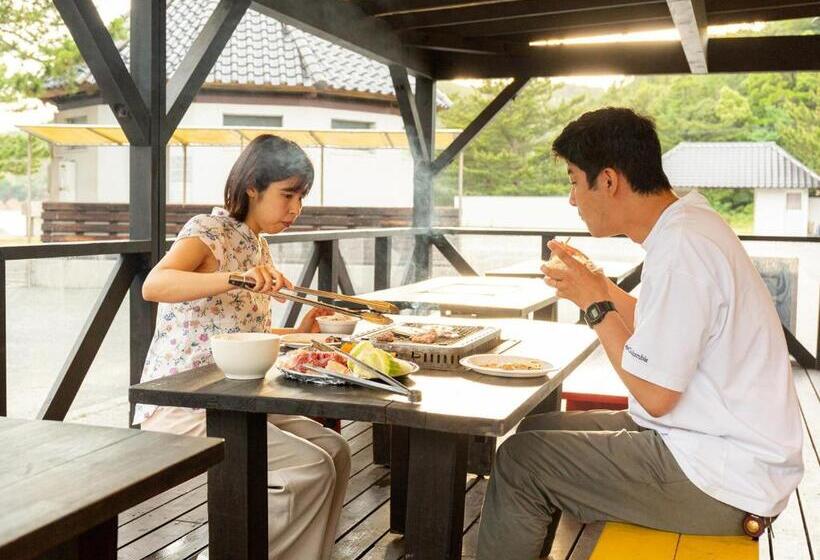 هتل 直島町ふるさと海の家 つつじ荘  Seaside Park Stay Tsutsujiso