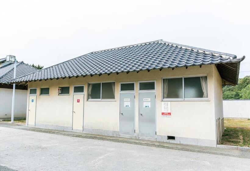 هتل 直島町ふるさと海の家 つつじ荘  Seaside Park Stay Tsutsujiso