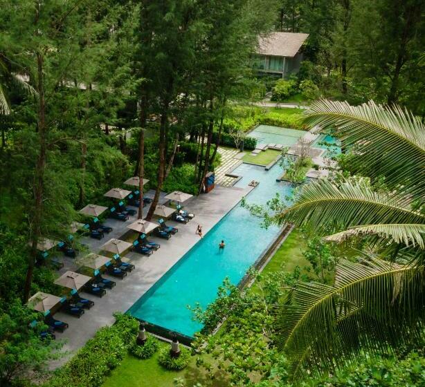 هتل Avani Plus Khao Lak Resort