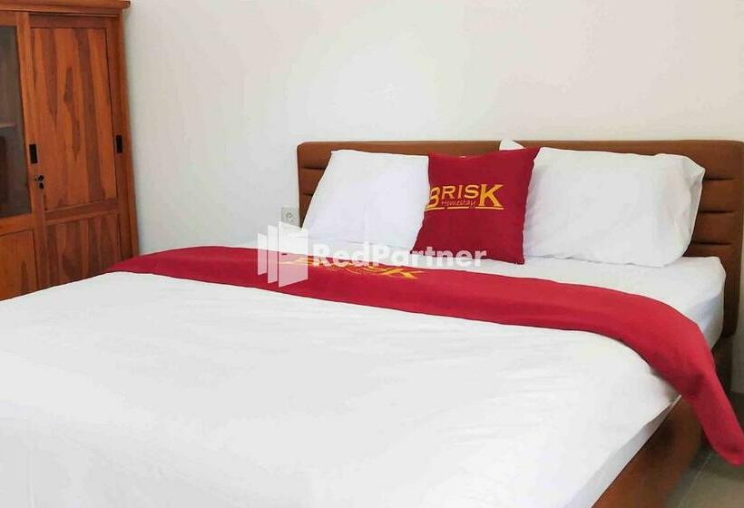 هتل Brisk Homestay At Uluwatu Redpartner