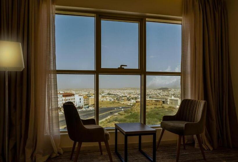 هتل W Suites