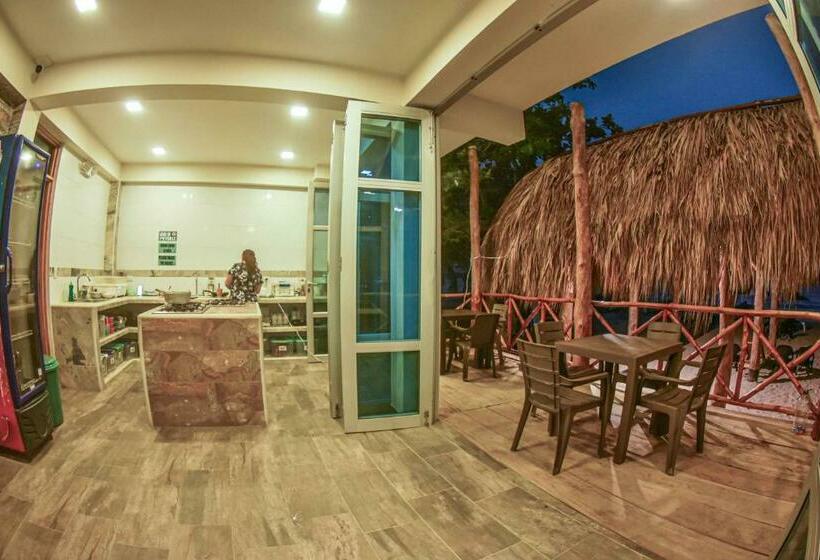 پانسیون Merakai Hostel Rincon Del Mar