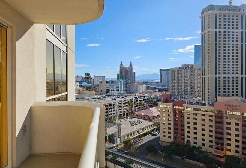 Strip View 1 Br Suite 2 Full Bath Full Kitchen With Balcony   900 Sqft   Mgm Signature