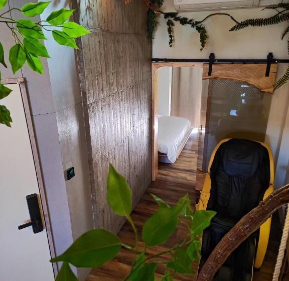 هاستل 棚棚屋室內帳篷民宿inn