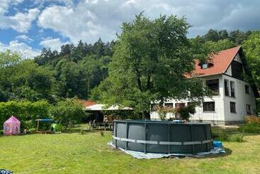 پانسیون Casa Bucataria Fonix
