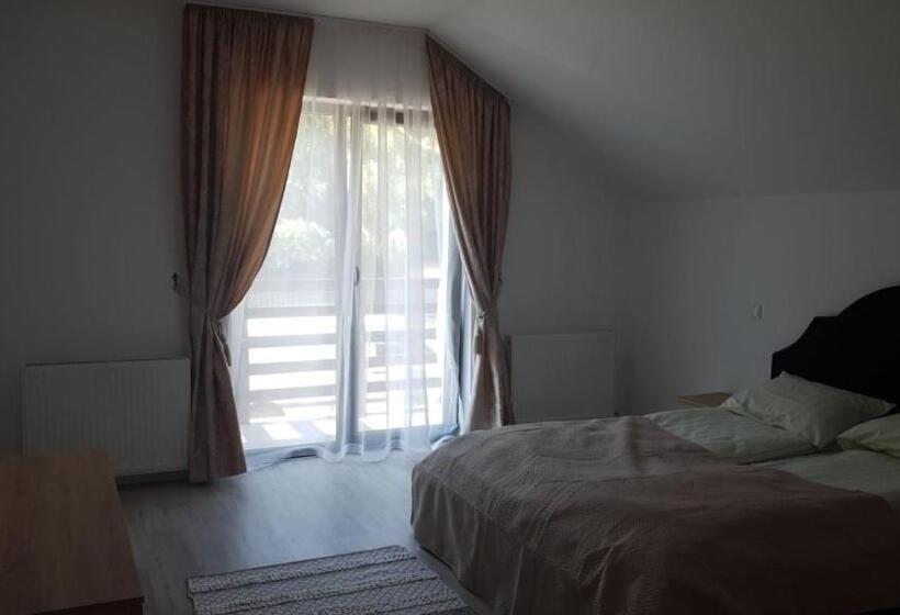 پانسیون Casa Davideea