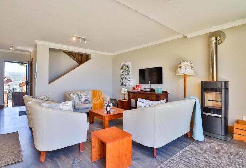 Sea Cliff Condo