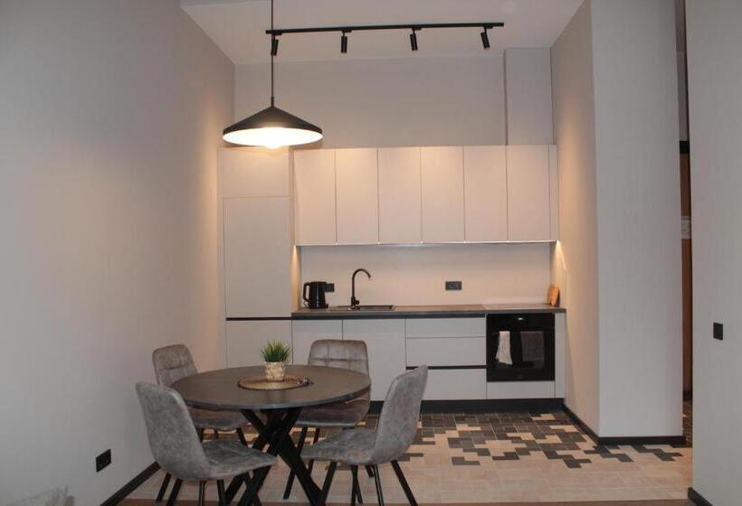 Green Valley Loft