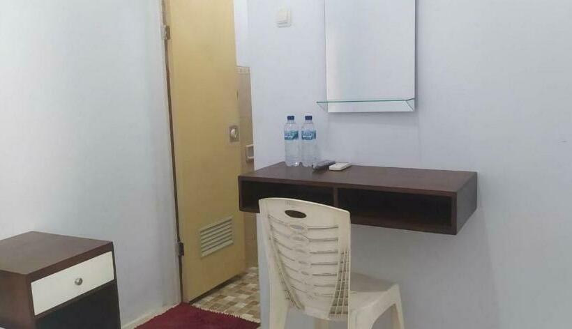 هتل Reddoorz Syariah Near Transmart Tegal