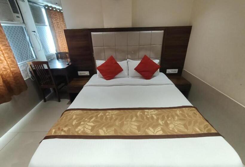 هتل Regal Inn Andheri   Nearest Mumbai Airport T1