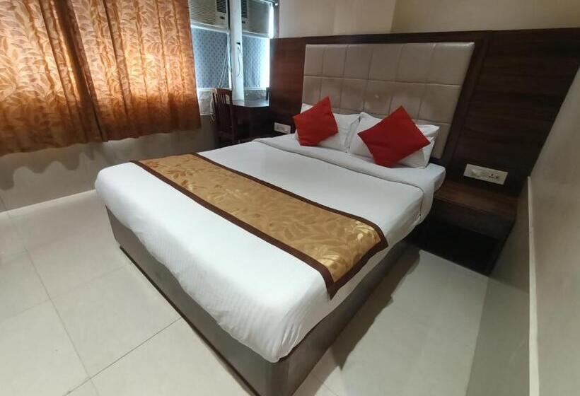 هتل Regal Inn Andheri   Nearest Mumbai Airport T1