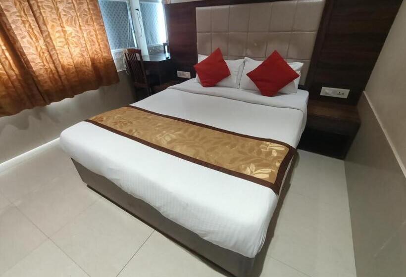 هتل Regal Inn Andheri   Nearest Mumbai Airport T1