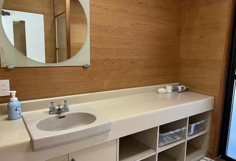 پانسیون 熱海温泉 実の別荘