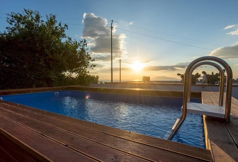 Villa Aurora Pool & Fitness