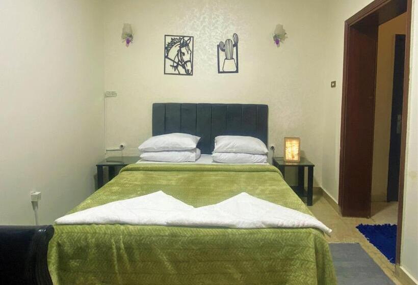 تختخواب و صبحانه Seven Pyramids View Inn