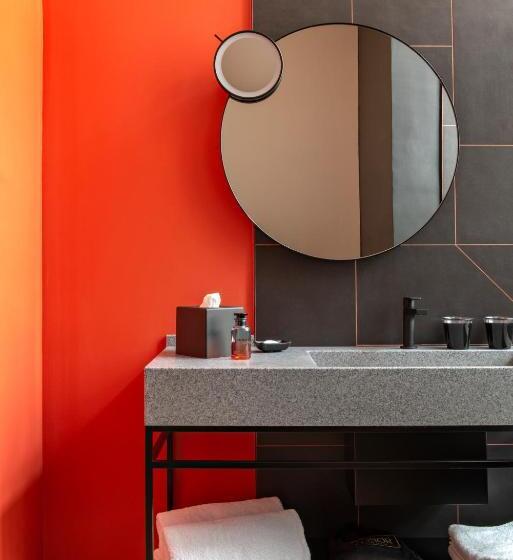 هتل Leonor The Place To Live