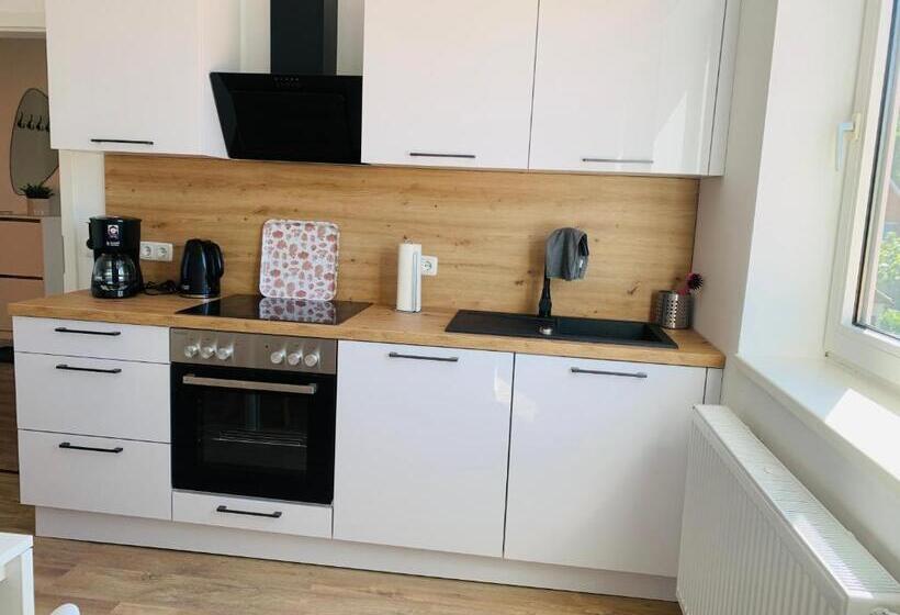 Feddersen Living Kernsanierte Ferienwohnungen   Gemütlich   Netflix   Voll Ausgestattet   Zentral