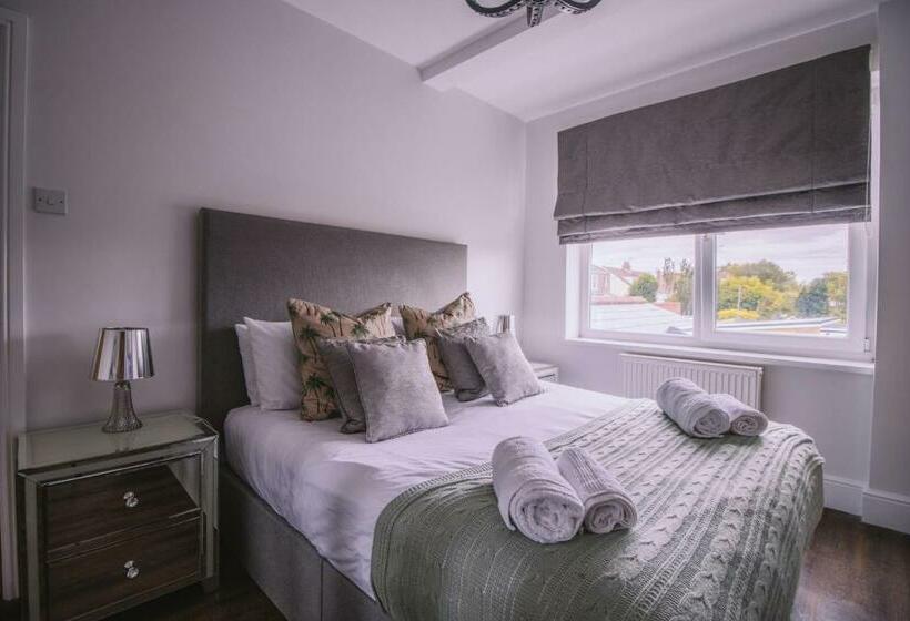 تختخواب و صبحانه Haven House Rooms, Barry