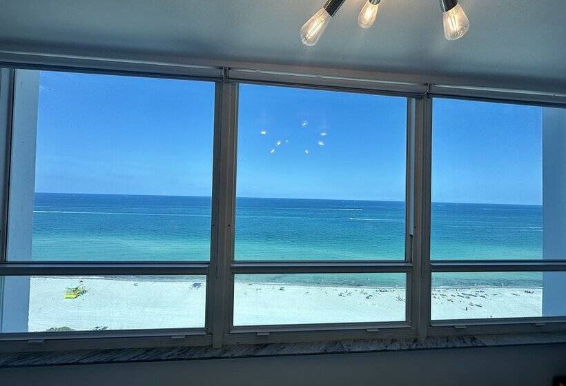 Seastays Apartments