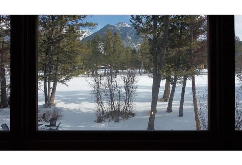The Matterhorn I Hottub I Ping Pong I Chalk Wall