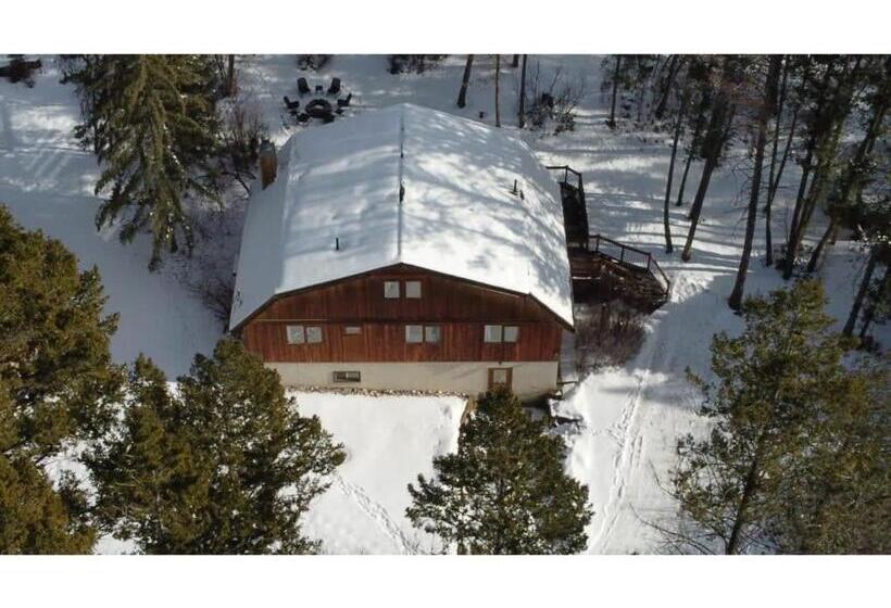 The Matterhorn I Hottub I Ping Pong I Chalk Wall