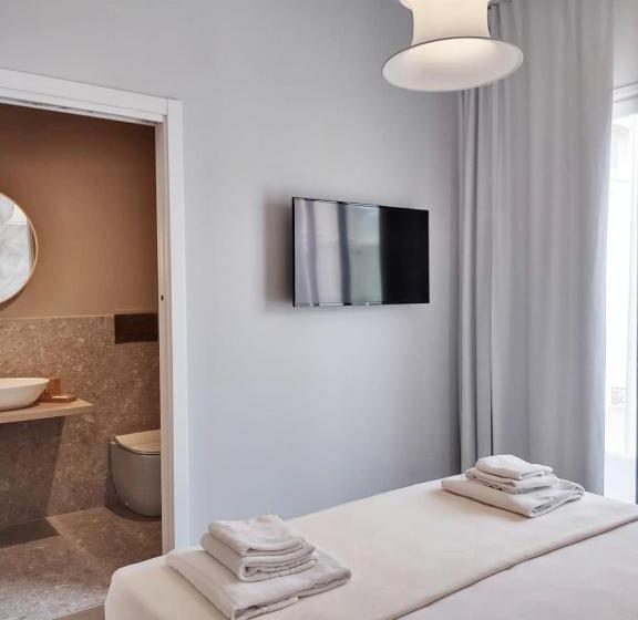 تختخواب و صبحانه Room45